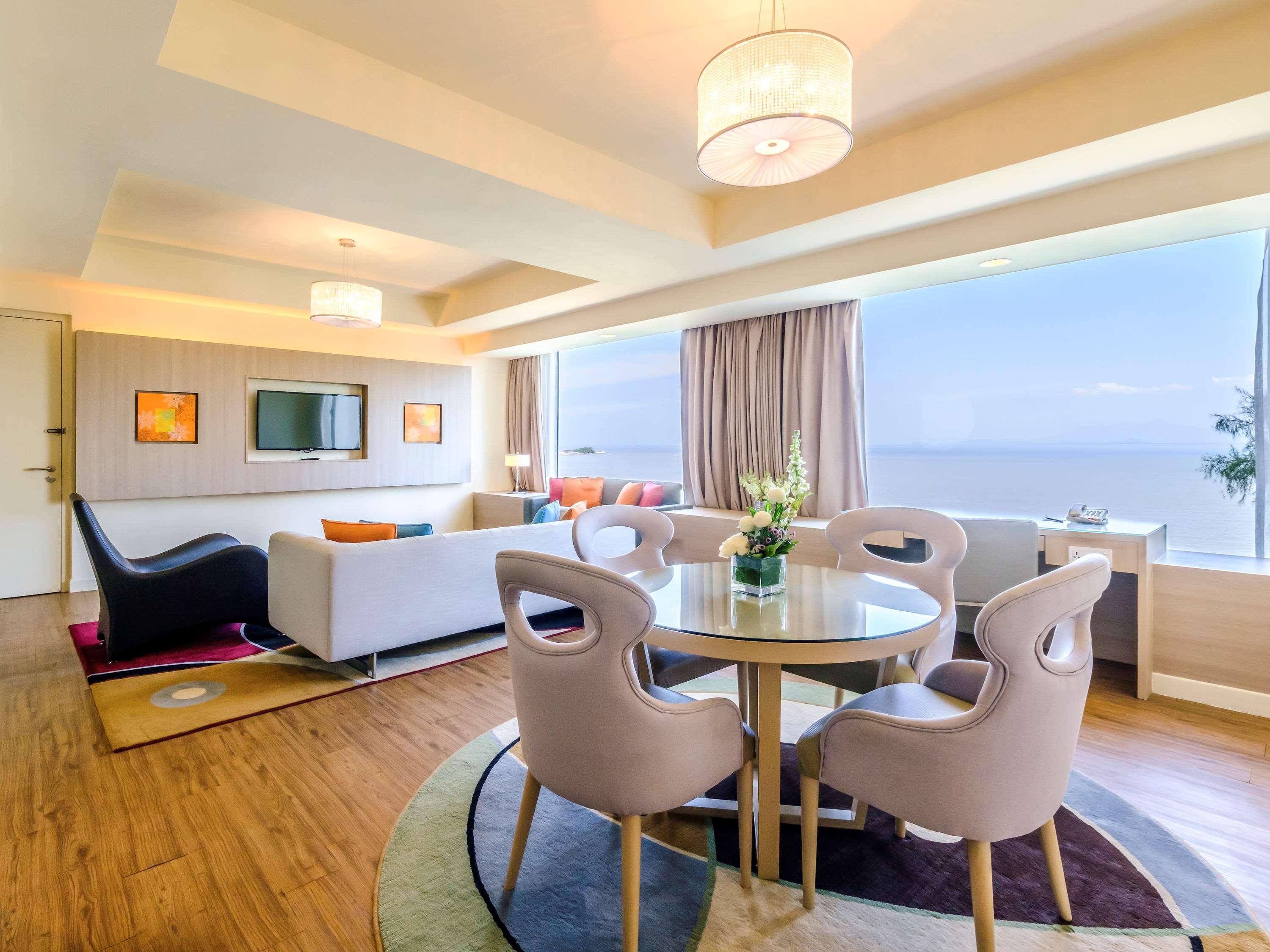 Mercure Penang Beach Tanjung Bungah  Exterior photo