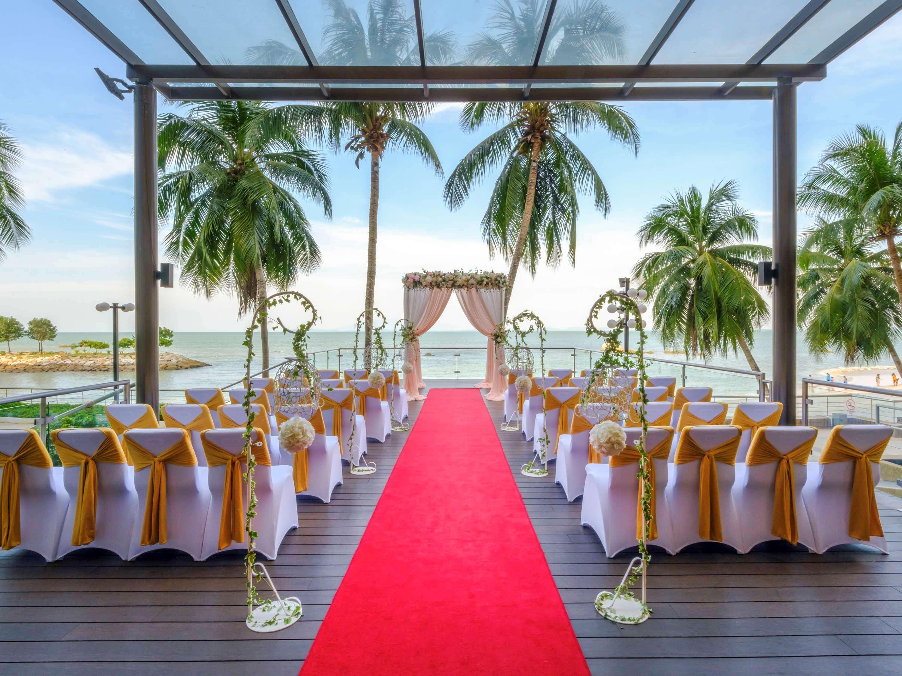Mercure Penang Beach Tanjung Bungah  Exterior photo