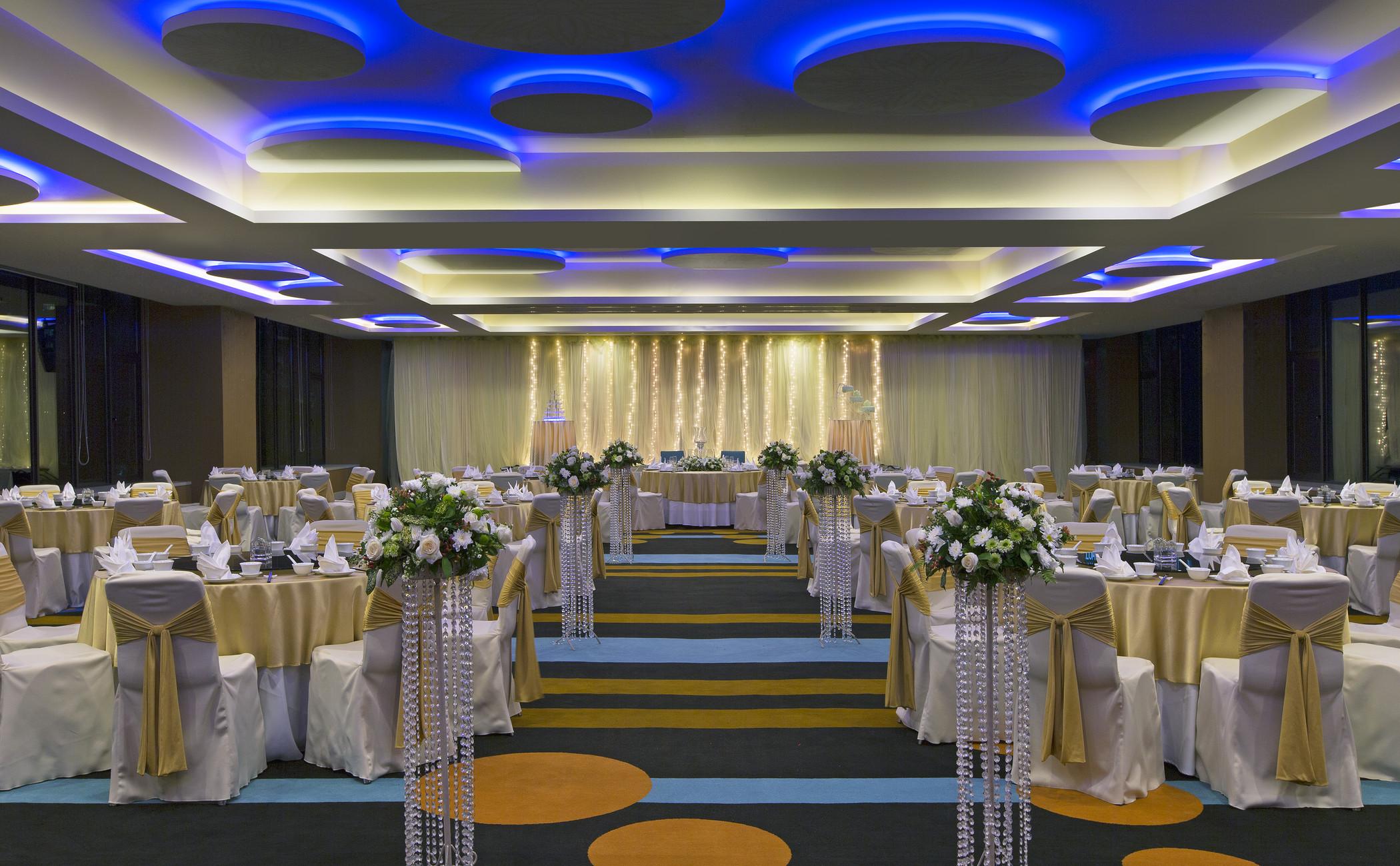 Mercure Penang Beach Tanjung Bungah  Exterior photo