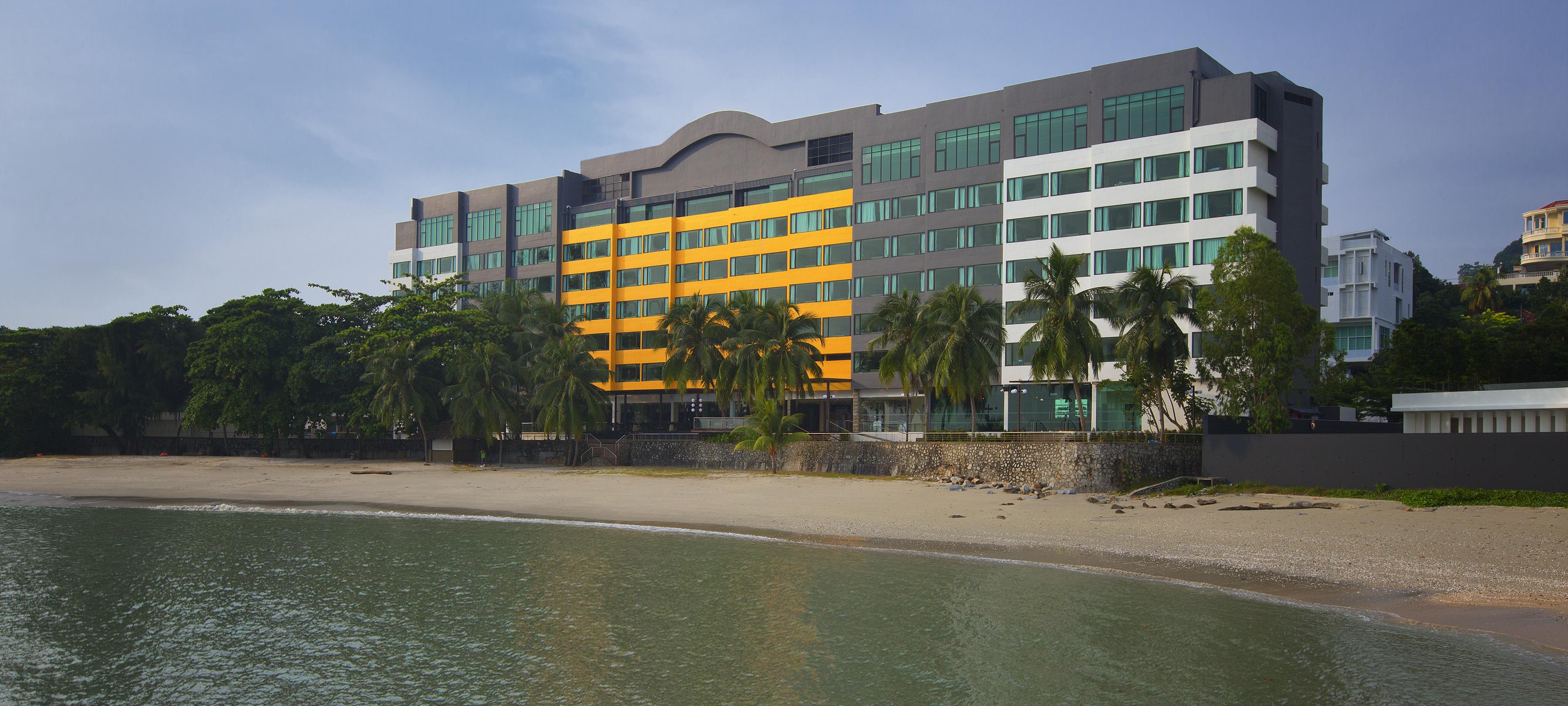 Mercure Penang Beach Tanjung Bungah  Exterior photo