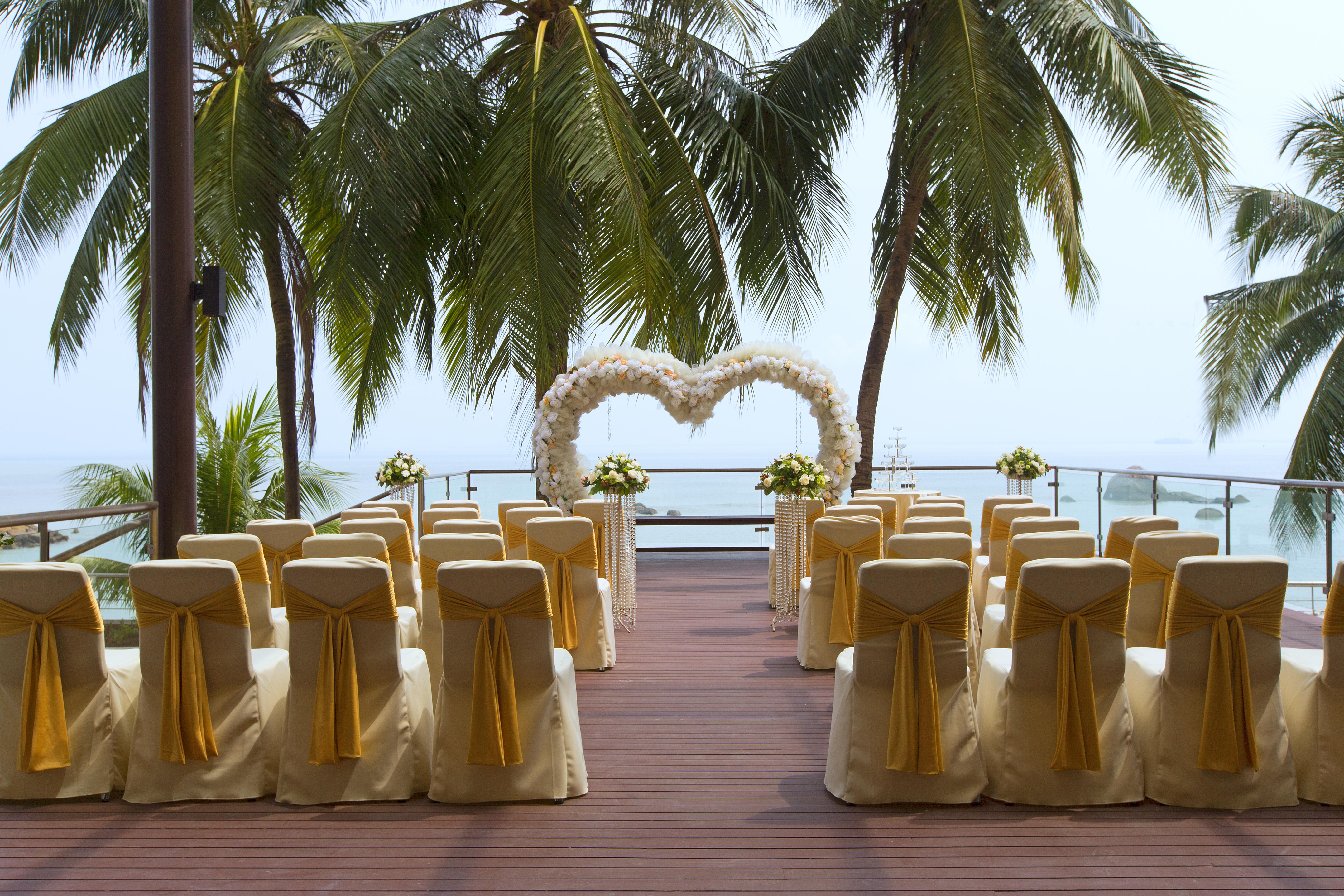 Mercure Penang Beach Tanjung Bungah  Exterior photo