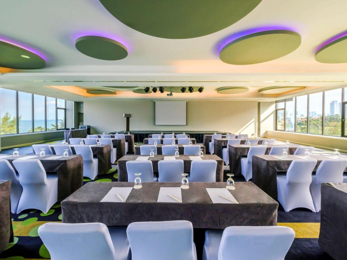Mercure Penang Beach Tanjung Bungah  Exterior photo