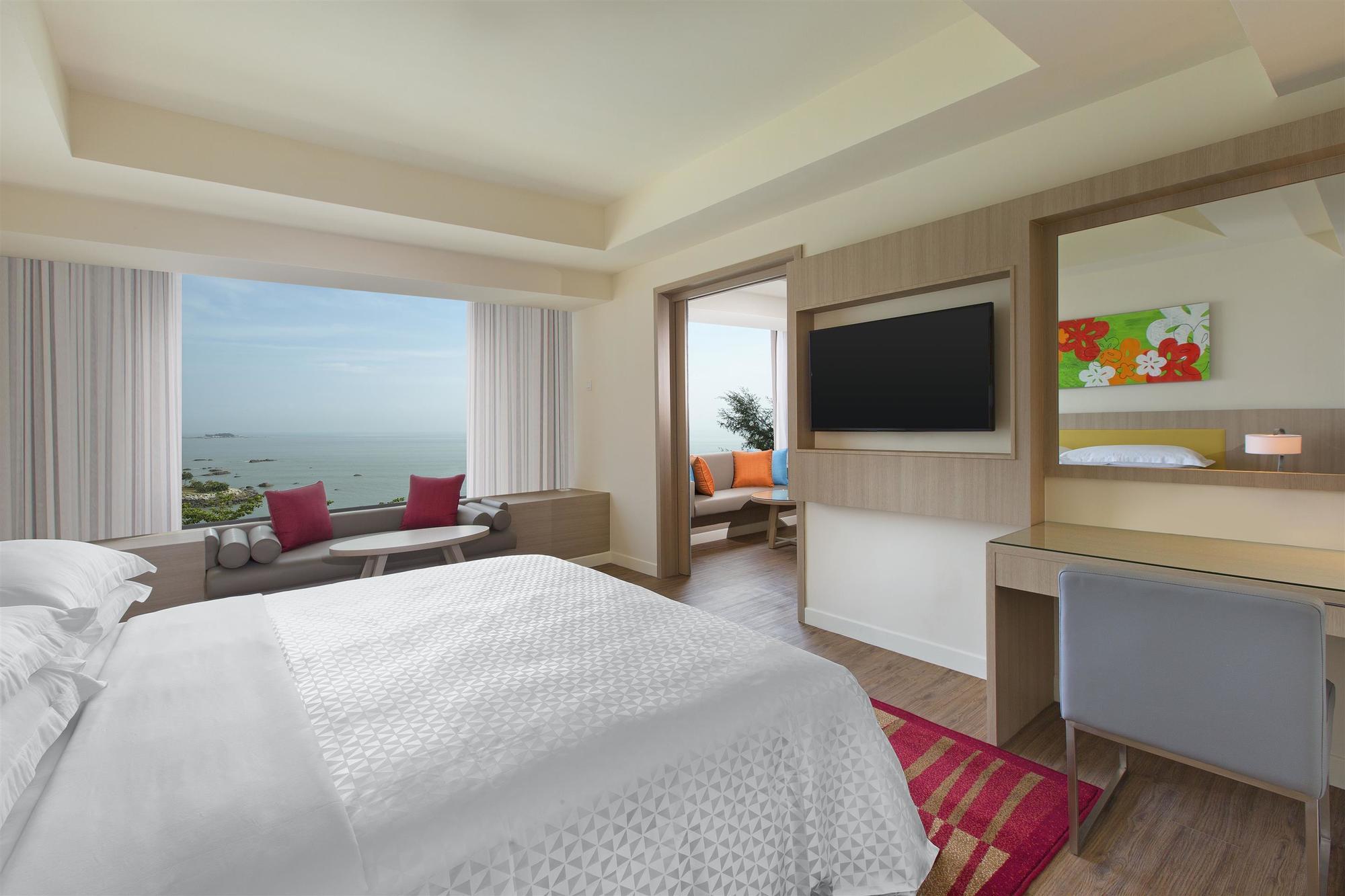 Mercure Penang Beach Tanjung Bungah  Exterior photo